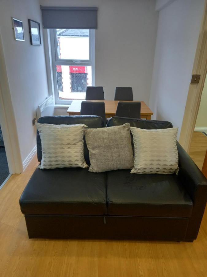 Apartment With Roof Terrace Close To City Centre Cardiff Kültér fotó