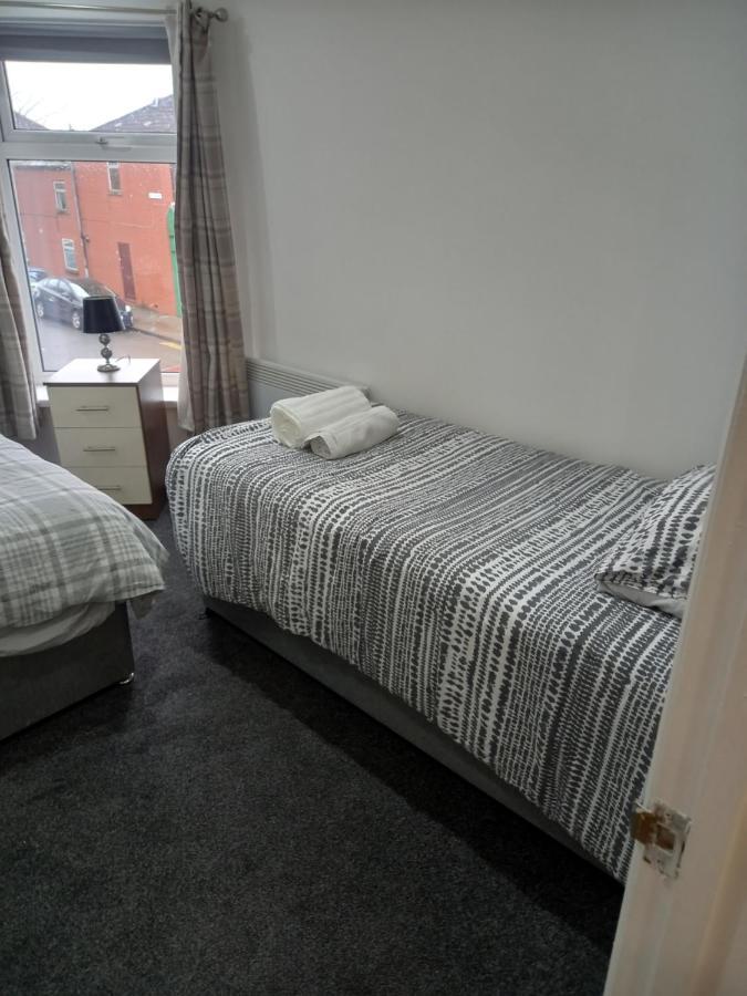 Apartment With Roof Terrace Close To City Centre Cardiff Kültér fotó