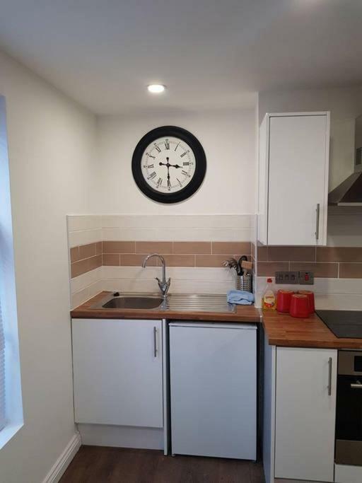 Apartment With Roof Terrace Close To City Centre Cardiff Kültér fotó
