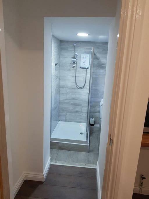 Apartment With Roof Terrace Close To City Centre Cardiff Kültér fotó