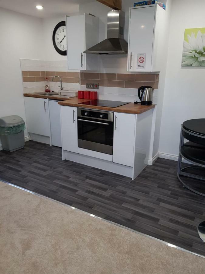Apartment With Roof Terrace Close To City Centre Cardiff Kültér fotó